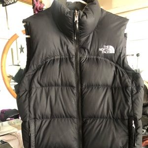 Woman’s North Face 700 down vest